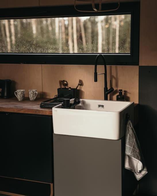 Briezu Stacija Off Grid * Ligatne